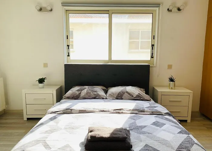 Вилла Gaia - 4 Bedroom House In Ларнака