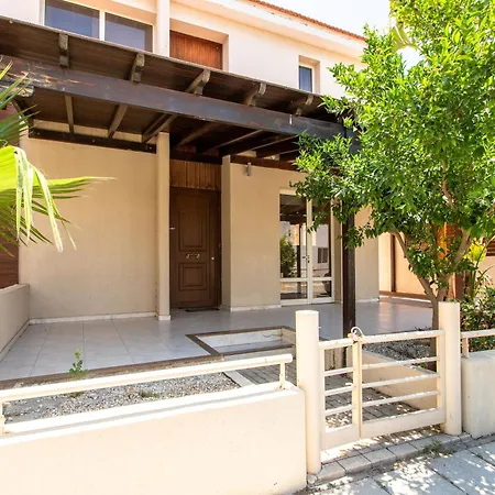 Villa Gaia - 4 Bedroom House In *