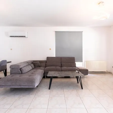 Gaia - 4 Bedroom House In Villa