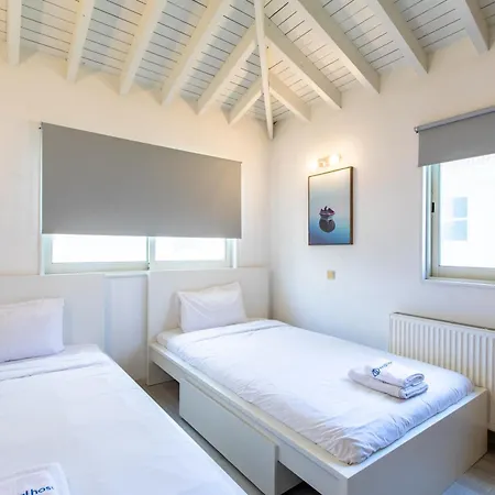 Villa Gaia - 4 Bedroom House In *