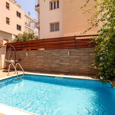 Gaia - 4 Bedroom House In Villa